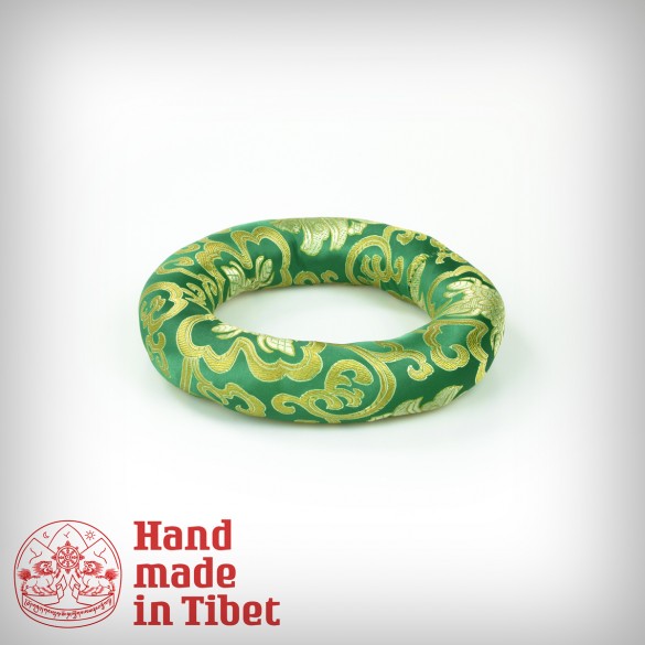 STOJAK / PODUSZKA POD MISY WYKONANA Z JEDWABIU – ŚREDNICA 17cm zielona