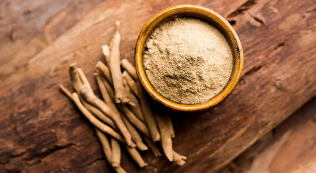 Ashwagandha – w czym ci pomoże i jak ją stosować