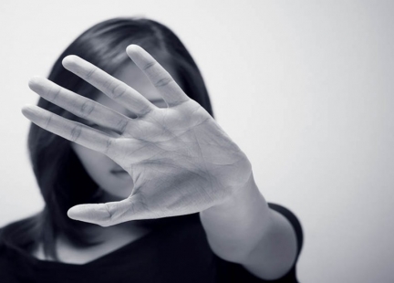 Przemoc promowana w mediach – zły znak współczesności