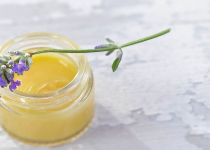 Mleczko pszczele – bomba witaminowa i naturalny lek apiterapeutyczny!