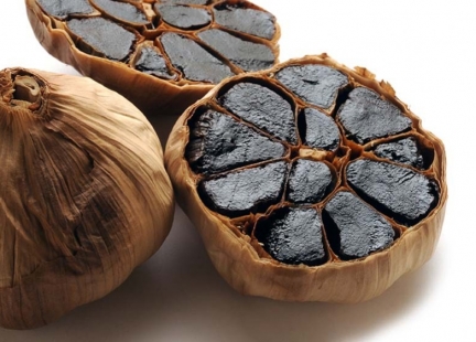 Czarny czosnek – słodsza alternatywa