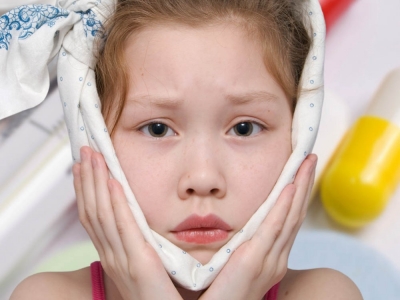 Świnka (nagminne zapalenie ślinianek przyusznych)